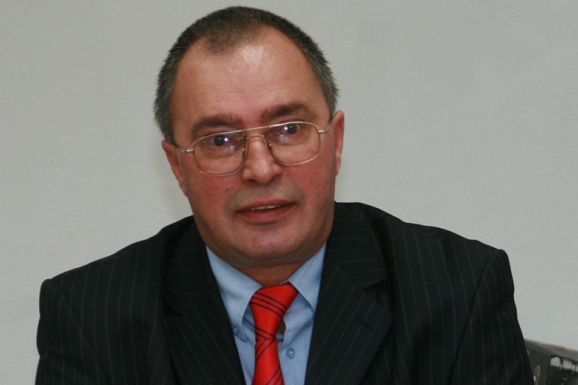 Prefectul de Maramureş denunţat de liderii de partide la DNA