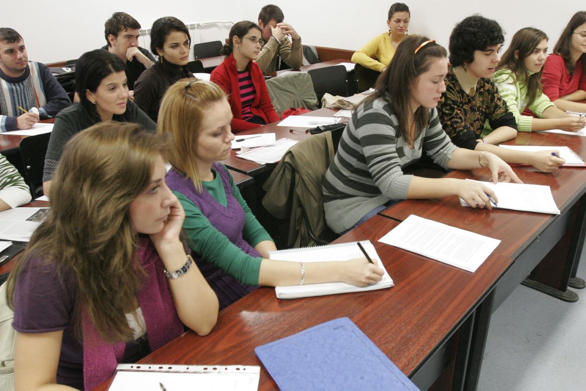O universitate din Timişoara a anulat masteratele