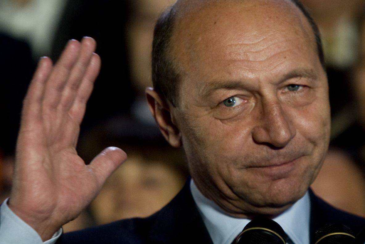 \"Mă tem că e Vanghelie!\", a comentat Băsescu în timpul unui discurs când a întâmpinat probleme tehnice