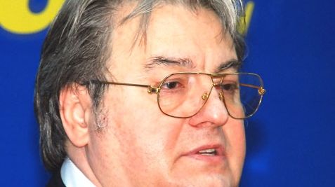 Corneliu Vadim Tudor cere electoratului său să boicoteze turul al doilea