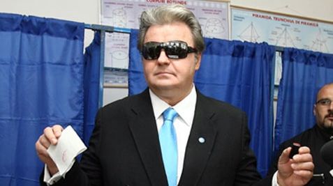 Vadim Tudor: Aceste alegeri trebuie anulate, pentru că sunt fraudate la lumina zilei