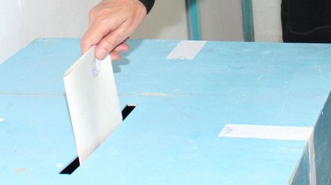 BEC: Băsescu a obţinut 32,4% din voturi, iar Mircea Geoană 31,1%, după numărarea din 99,92% din voturile exprimate