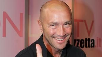 Zenga îi lăsa pe fotbaliştii Stelei să vadă filme porno în autocarul echipei!