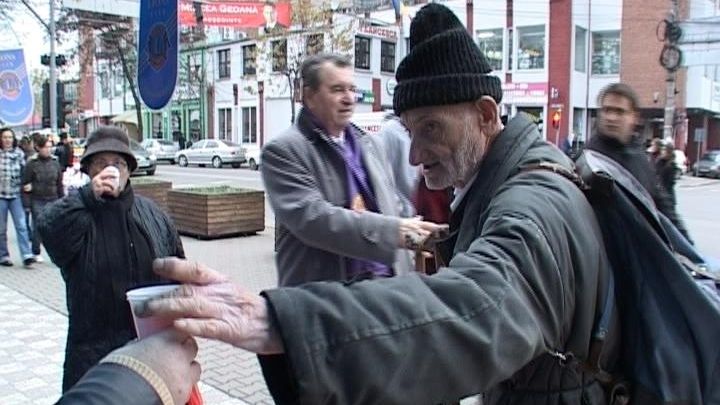 Acţiune caritabilă pentru vârstnicii bistriţeni