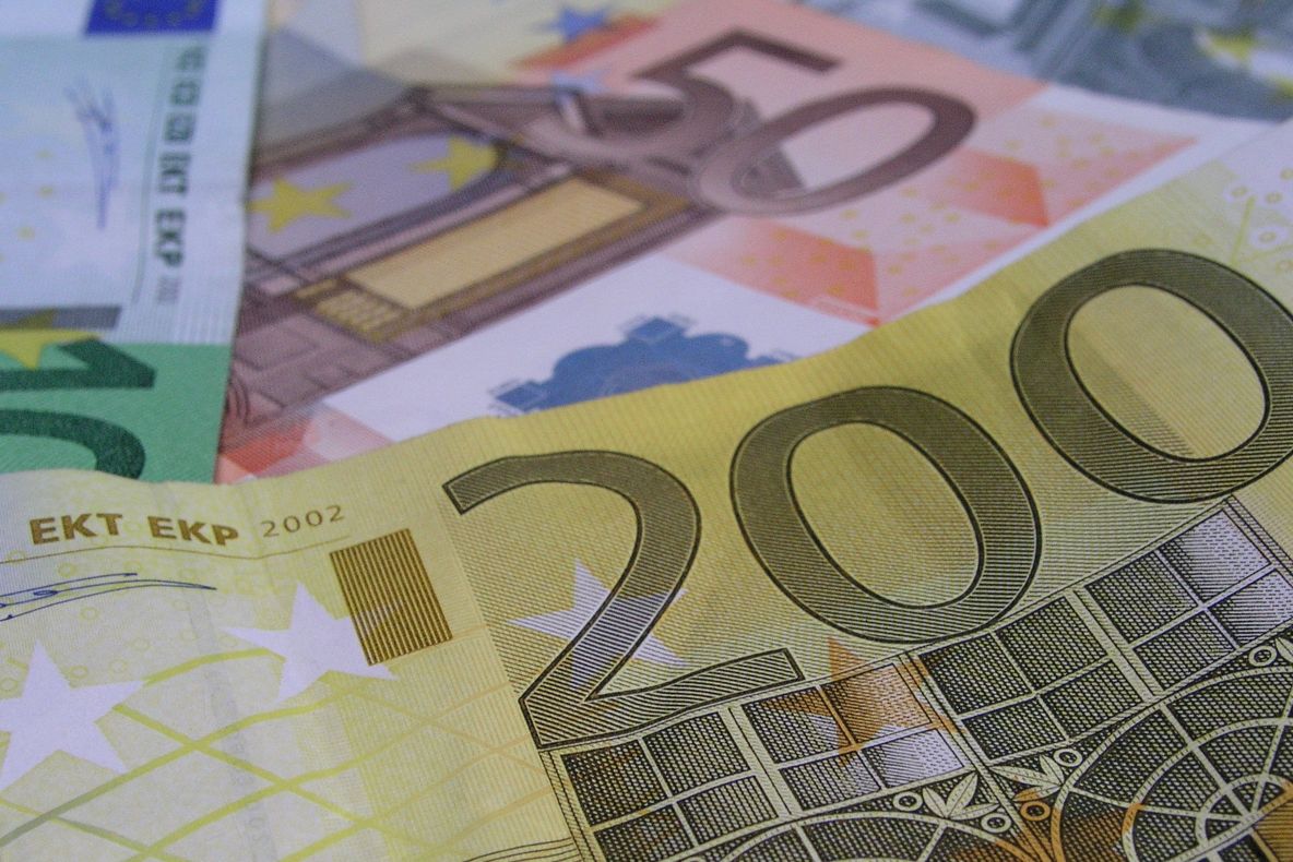 Fonduri europene aprobate, pentru 9 proiecte ale Consiliului Judeţean Bistriţa