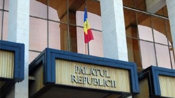 Patru deputaţi comunişti au anunţat părăsirea fracţiunii Partidului Comuniştilor