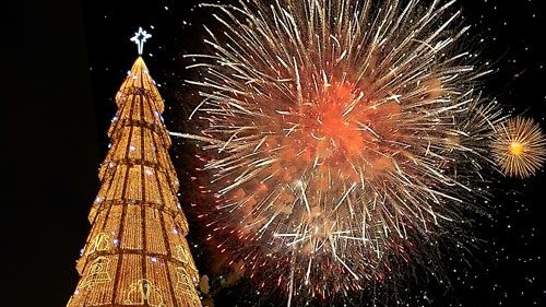 Criza îi lasă pe bucureşteni fără petrecerile de Revelion