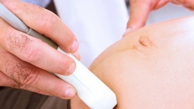 Două femei însărcinate din Maramureş suspecte de gripă nouă