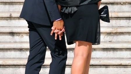 Doi angajaţi ai SRI Sibiu implicaţi într-un scandal sexual