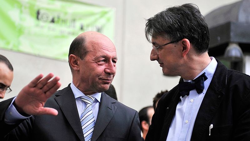 Patapievici, în La Vanguardia: Băsescu avea o casetă cu Mircea Geoană căruia i se făcea sex oral 
