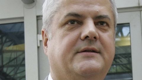 Adrian Năstase: Un vot raţional, pentru întoarcerea la normalitate