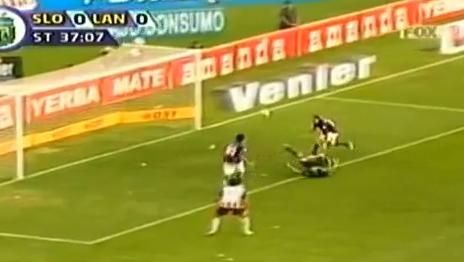 Autogol incredibil în Argentina! - VEZI VIDEO