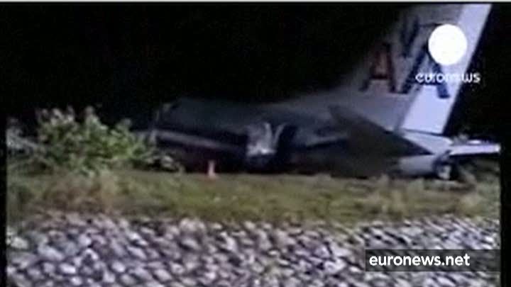 Un avion cu 154 de oameni la bord a aterizat forţat în Jamaica 