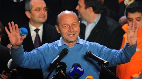 Rezultate parţiale BEC la ora 14.00: Traian Băsescu a obţinut 50,33%, iar Mircea Geoană 49,66% din voturi
