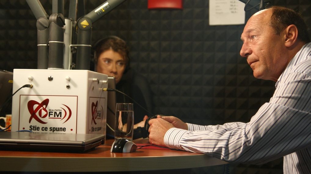 Traian Băsescu, la Realitatea FM: Nu vă pot spune ce am vorbit cu Klaus Johannis