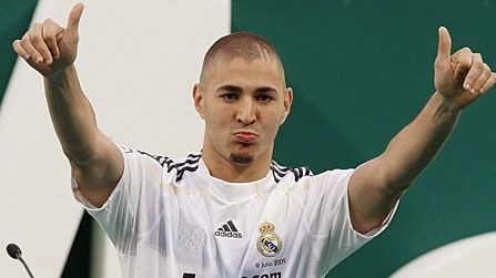 Benzema a condus maşina într-un copac