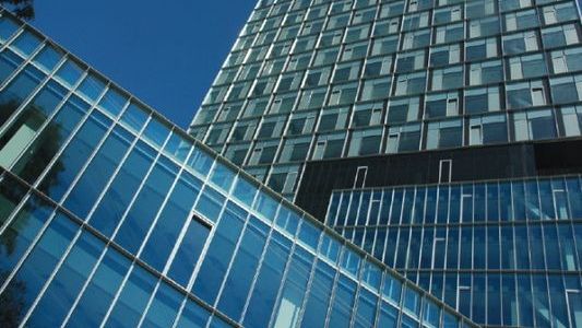 Chiriile pentru birouri vor scădea şi în primul semestru din 2010