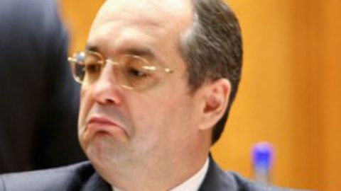 PD-L a anunţat că are mai multe variante de guvernare, dar preferă cu PNL