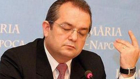 Boc: Ce motiv am avea pentru fraudarea alegerilor?