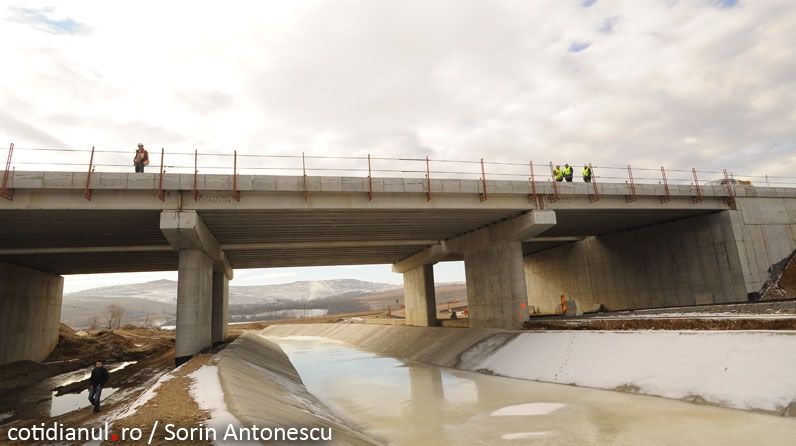 Autostrada Transilvania a devenit ţinta hoţilor la nici 48 de ore de la inaugurare
