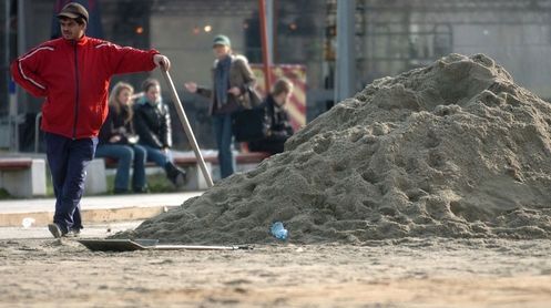 Trei români au fost condamnaţi pentru că au făcut trafic de persoane în Irlanda