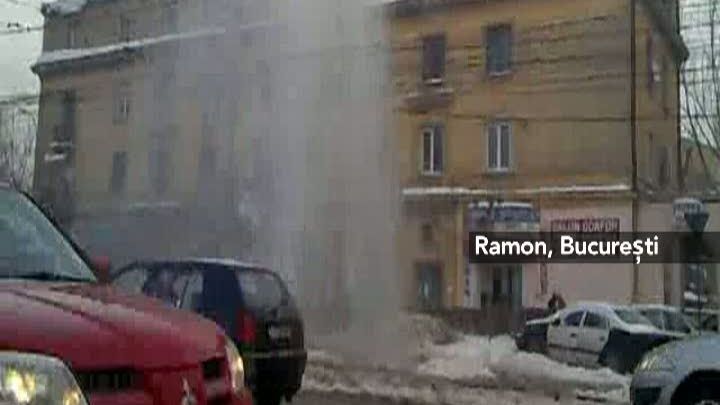 Conductă de apă spartă în Bucureştii Noi