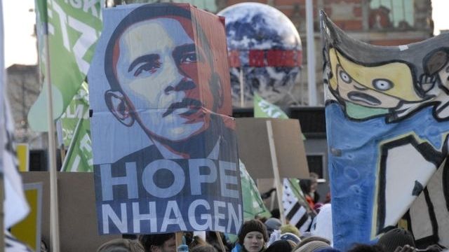 Un blogger român la Summitul de la Copenhaga: Mai toată lumea vede în COP15 un mare eşec