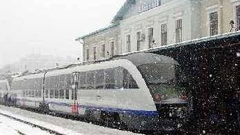 CFR a anulat luni zeci de trenuri, din cauza condiţiilor meteo