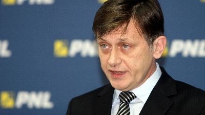 Antonescu: Dacă Băsescu îmi propune să fiu premier, aş accepta. Nu însă într-un guvern marionetă 