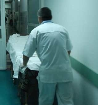 Încă un deces cauzat de gripa nouă, o femeie obeză din Timişoara