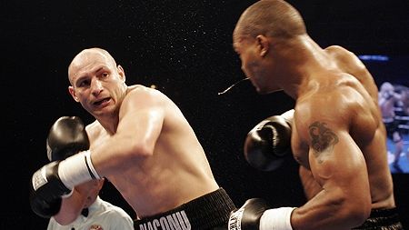 Box - Adrian Diaconu-Jean Pascal, un meci cât o carieră