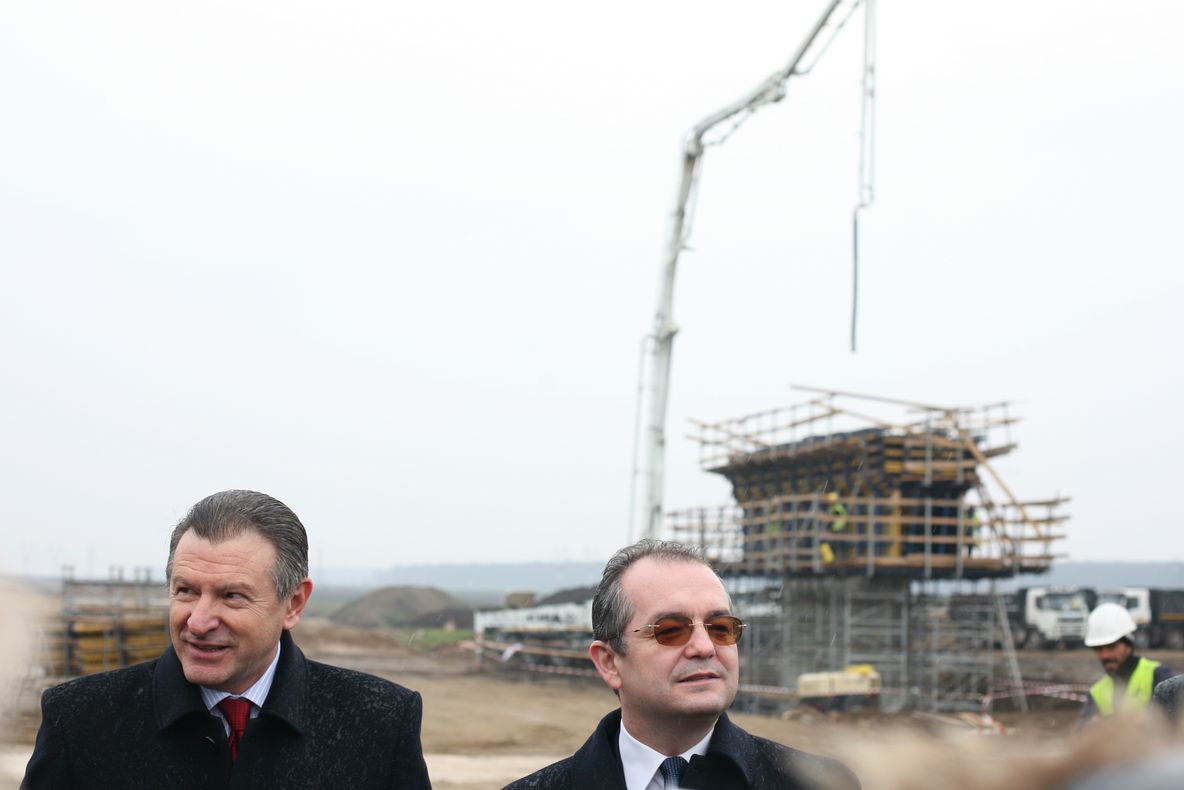 Boc: Nu mai aveam ce căuta acasă dacă primul tronson al Autostrăzii Transilvania nu era gata