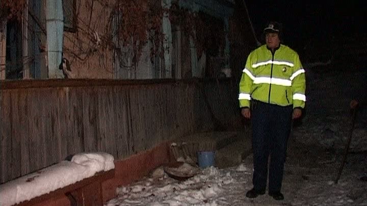 Doi bătrâni din localitatea mureşeană Căpuşu de Câmpie au ajuns la spital cu arsuri grave din cauza unei explozii