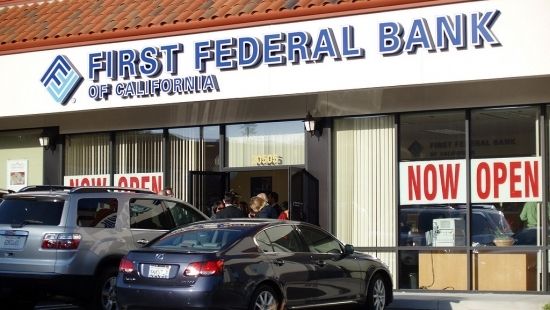 Numărul de bănci închise în SUA de la începutul anului a ajuns la 140, după şapte noi falimente