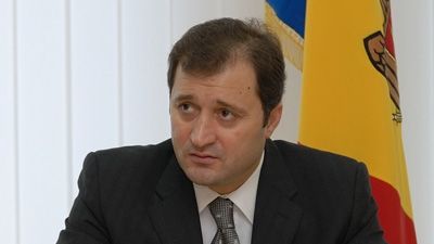 Vlad Filat a cerut să fie scoasă sârma ghimpată de pe Prut