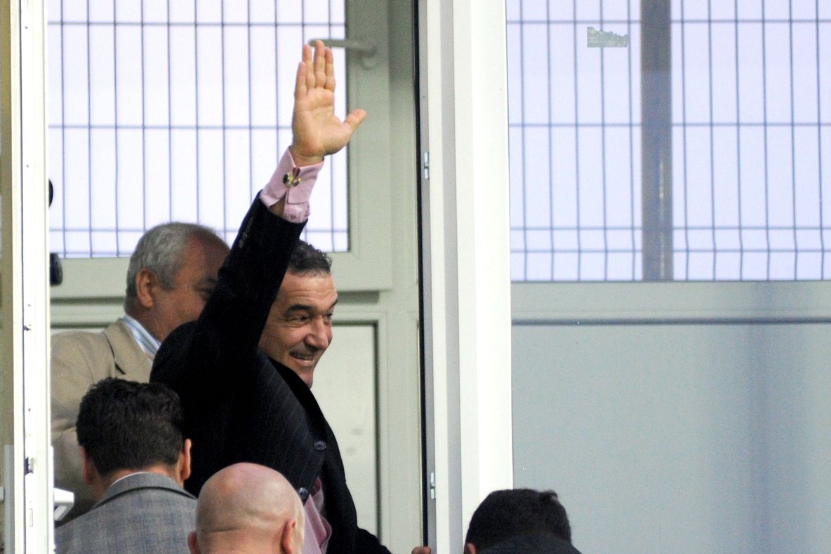 Becali: \"Important că vom termina pe primul loc! Îmi place tot mai mult Kapetanos, e un atacant veritabil\"