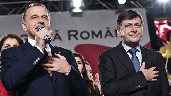 Geoană l-ar susţine pe Antonescu pentru funcţia de premier, chiar şi într-un guvern fără PSD 