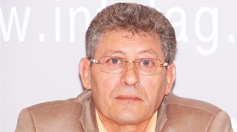 Mihai Ghimpu cere să se spună în viitoarea Constituţie moldoveană că limba de stat este româna
