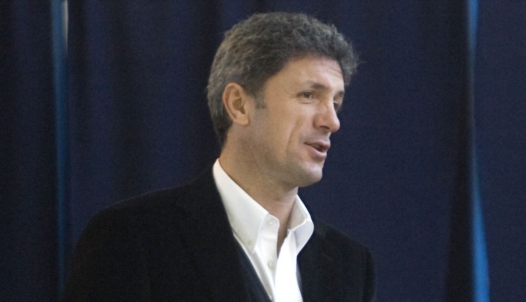 Gică Popescu anunţă după Sărbători dacă va candida pentru şefia FRF