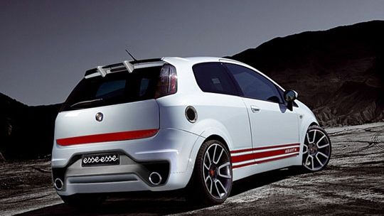 Fiat retrage 500.000 de maşini Grande Punto, pentru o posibilă anomalie la sistemul de direcţie