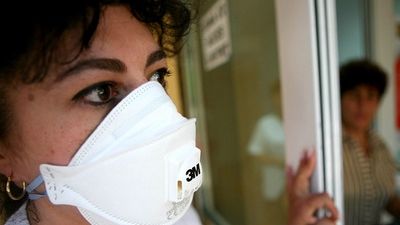 Ministerul Sănătăţii anunţă patru noi îmbolnăviri cu gripă porcină