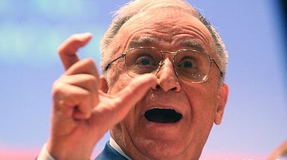 Ion Iliescu: Fragilitatea guvernului stă în independenţi