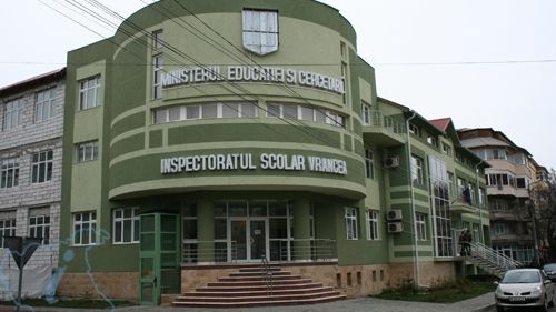 400 de angajaţi din învăţământul vrâncean rămân fără posturi de la 1 septembrie 2010