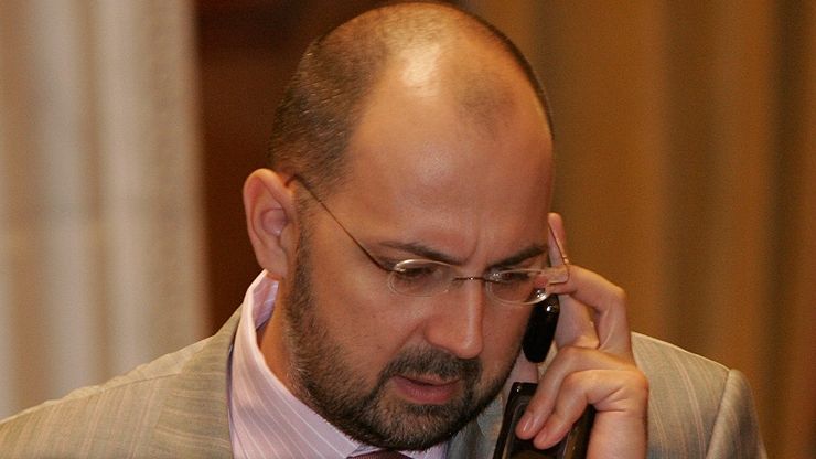 Kelemen Hunor a preluat portofoliul Culturii, \"un hamac cu grenade\", cum l-a numit Paleologu