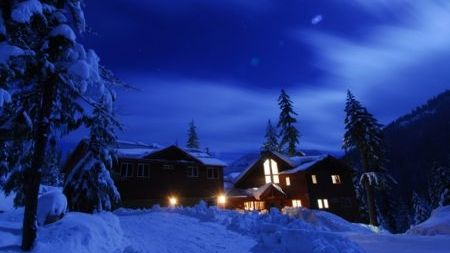 Cât ai da pentru o vacanţă în satul lui Moş Crăciun? 