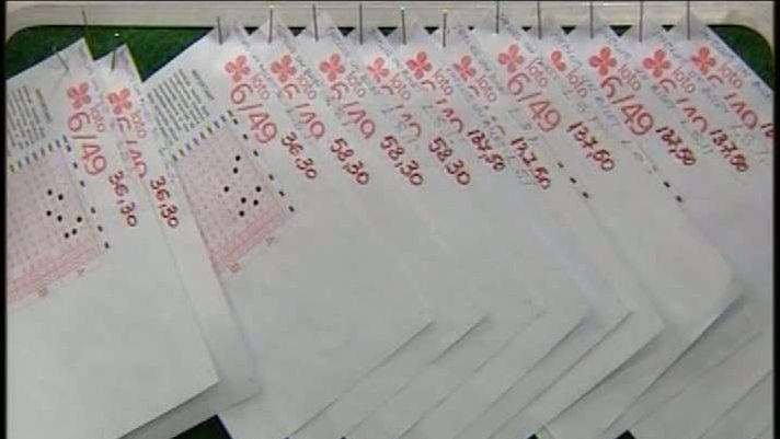 Marele premiu la Loto 6/49 a fost reportat. VEZI NUMERELE EXTRASE