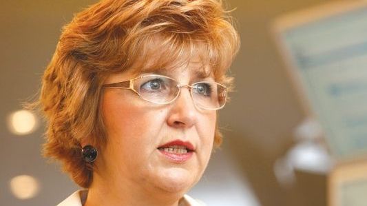 Statul \"dă înapoi\" 60% din banii primiţi la privatizarea Petrom 