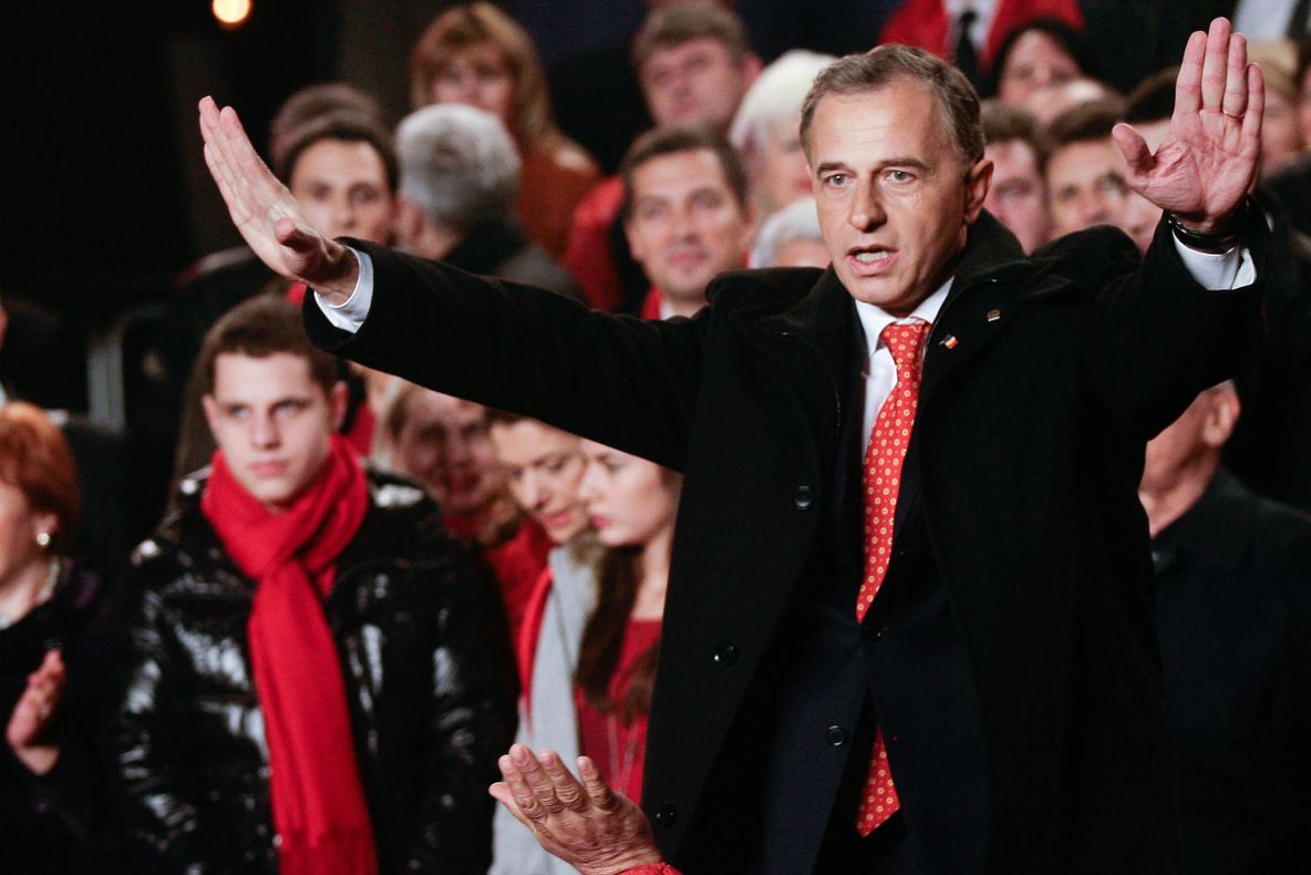 Geoană: Îmi place Charlie Chaplin. Suntem mereu \"prostănacul\" cuiva