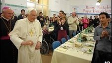 Papa Benedict al XVI-lea a luat masa cu o familie de români