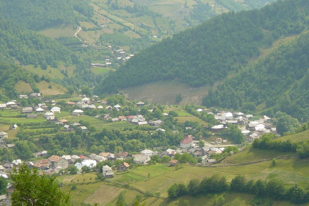 Un bistriţean stă la conducerea Primăriei din comuna Parva de 20 de ani